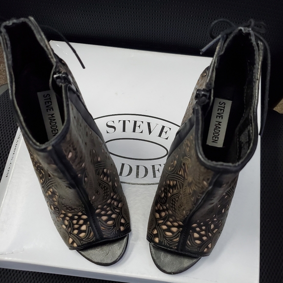 Shoe - Picture 5 of 5